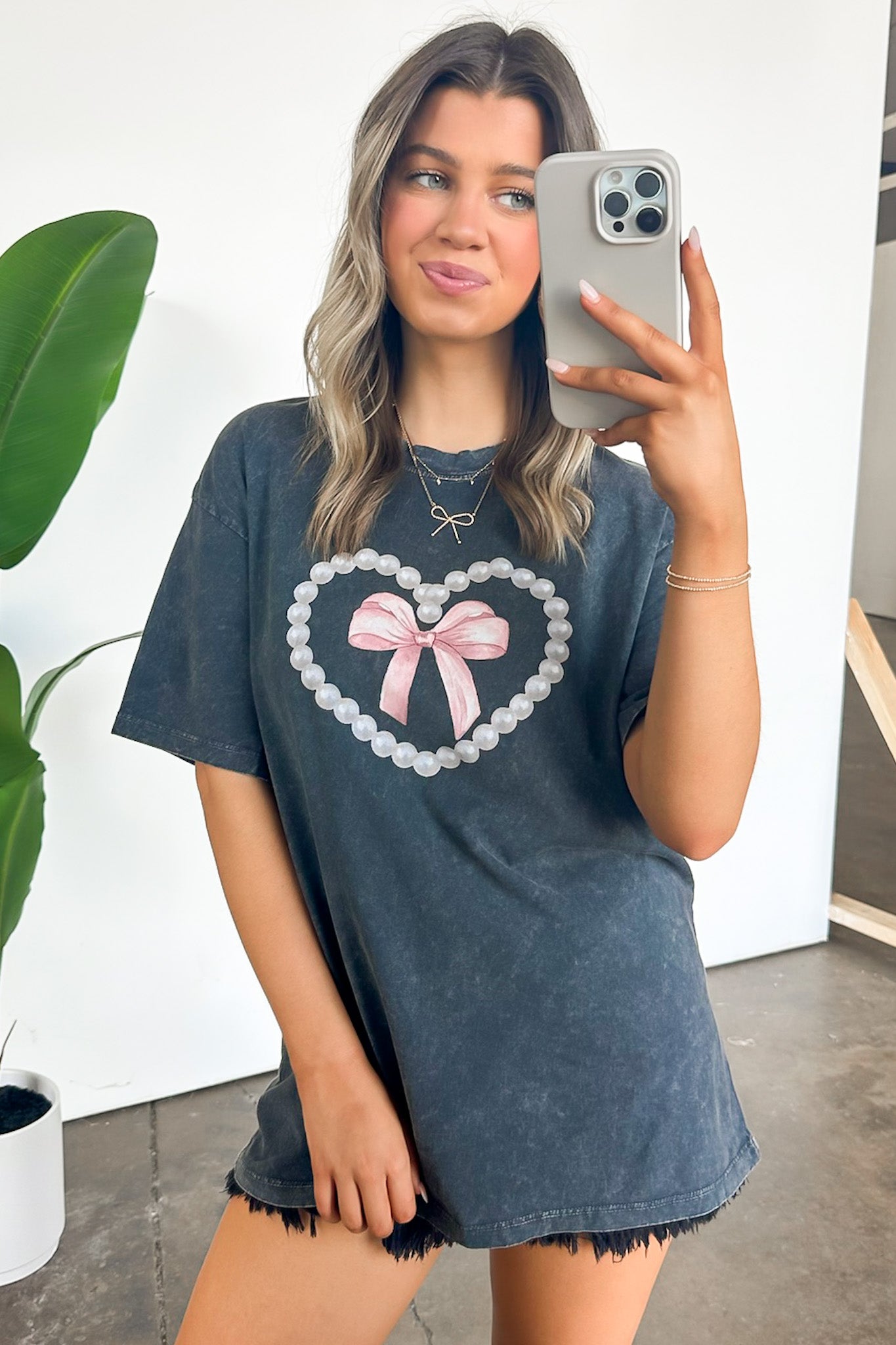  Pearls and Bows Vintage Graphic Tee - Madison and Mallory