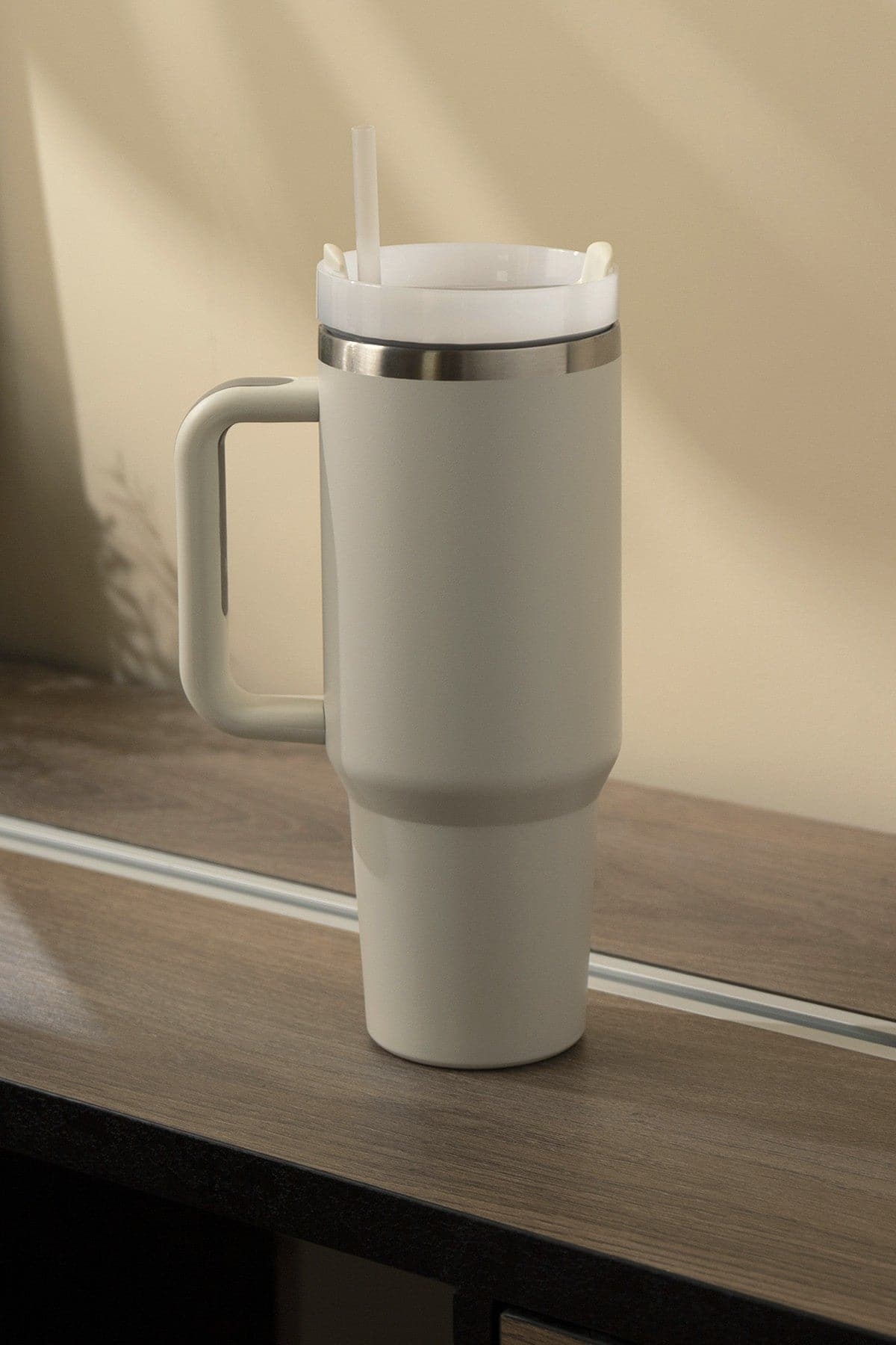  All Day Hydrate 40oz Vacuum-Sealed Insulated Grip Tumbler - Madison and Mallory