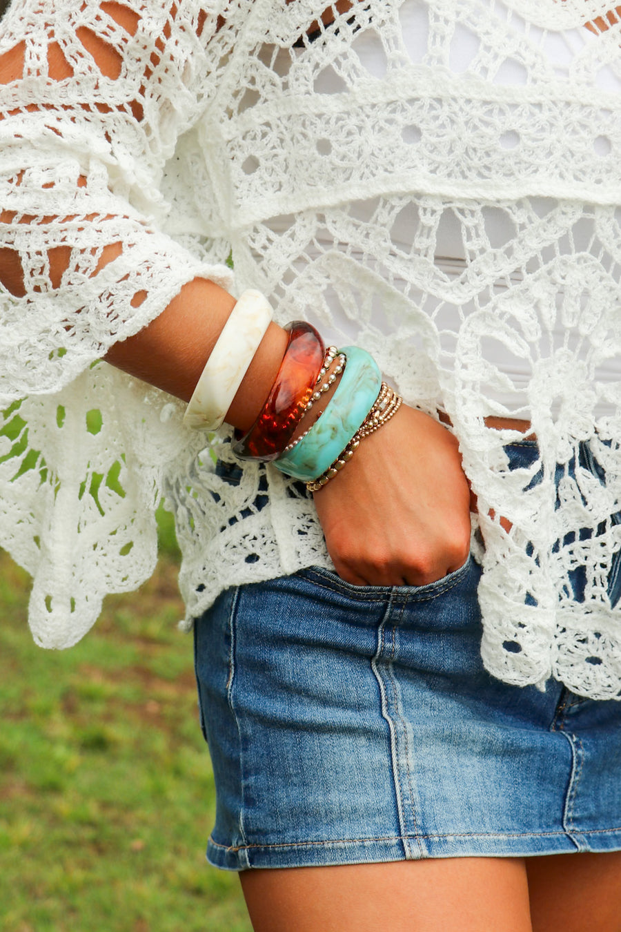 Artisan Arc Sculpted Bangle Bracelet - Madison and Mallory