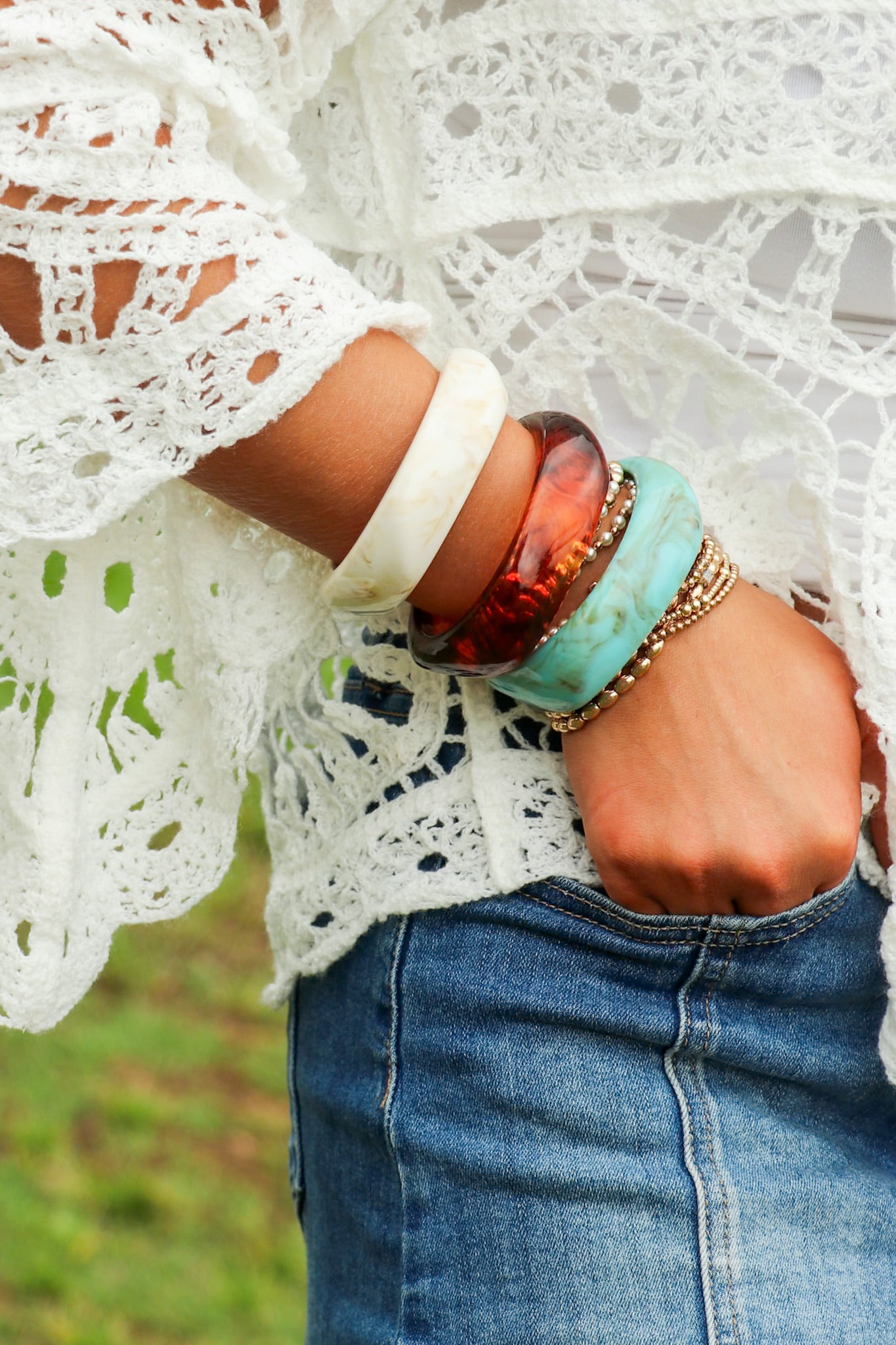Off White Artisan Arc Sculpted Bangle Bracelet - Madison and Mallory