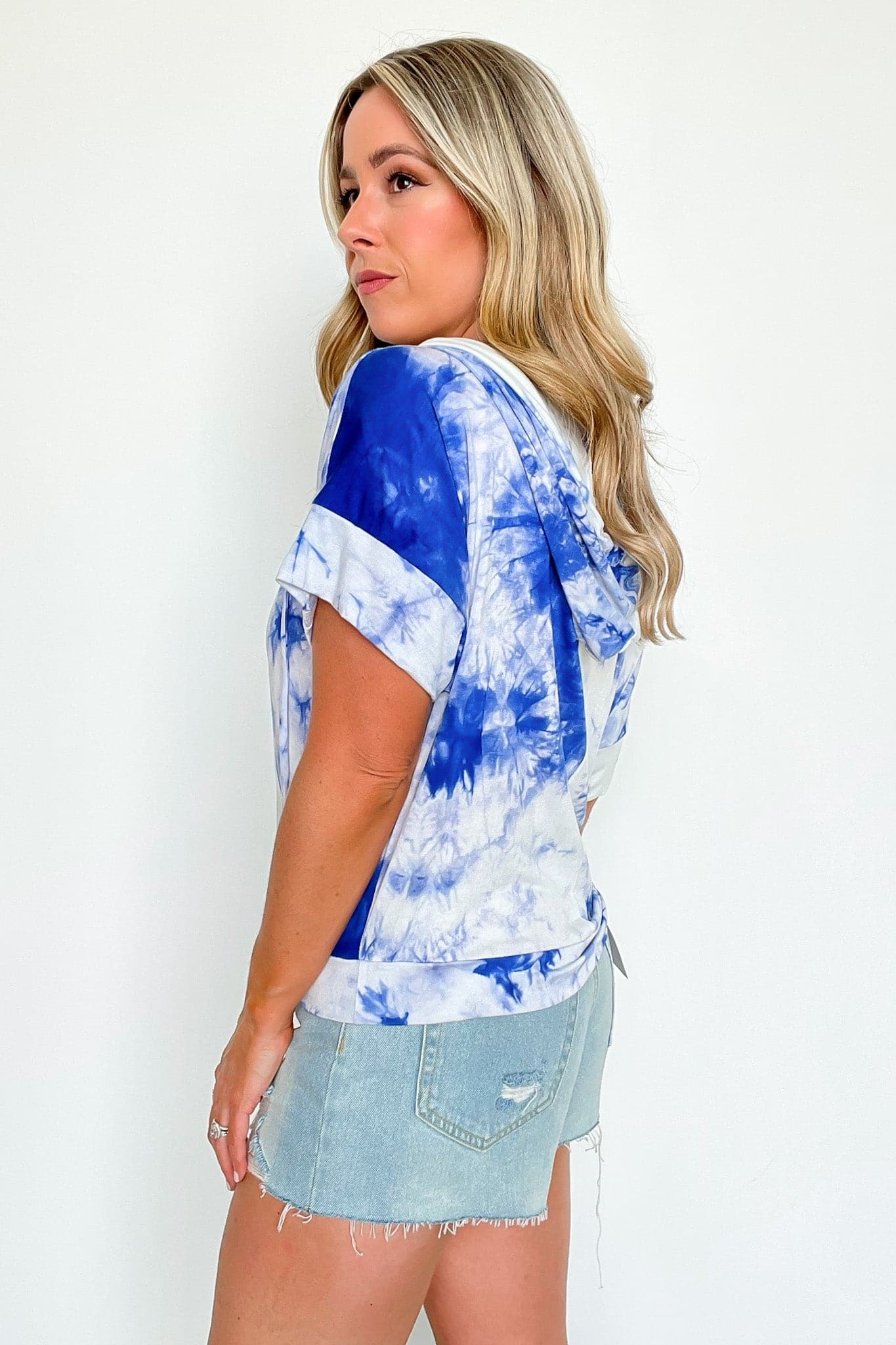  Caribe Short Sleeve Tie Dye Hooded Top - FINAL SALE - Madison and Mallory