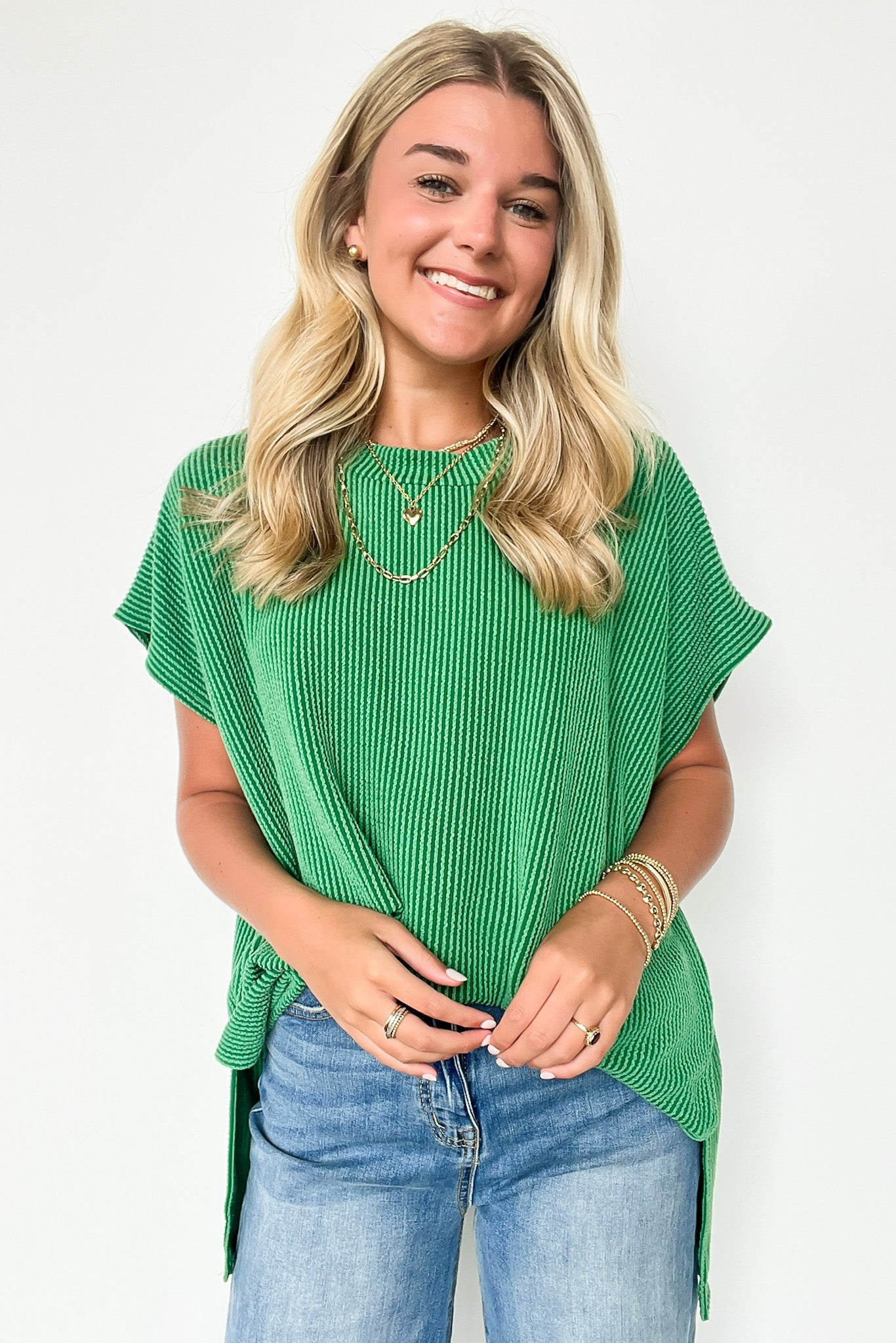 Kelly Green / SM Casual Favorite Short Sleeve Side Slit Tunic Top - BACK IN STOCK - Madison and Mallory