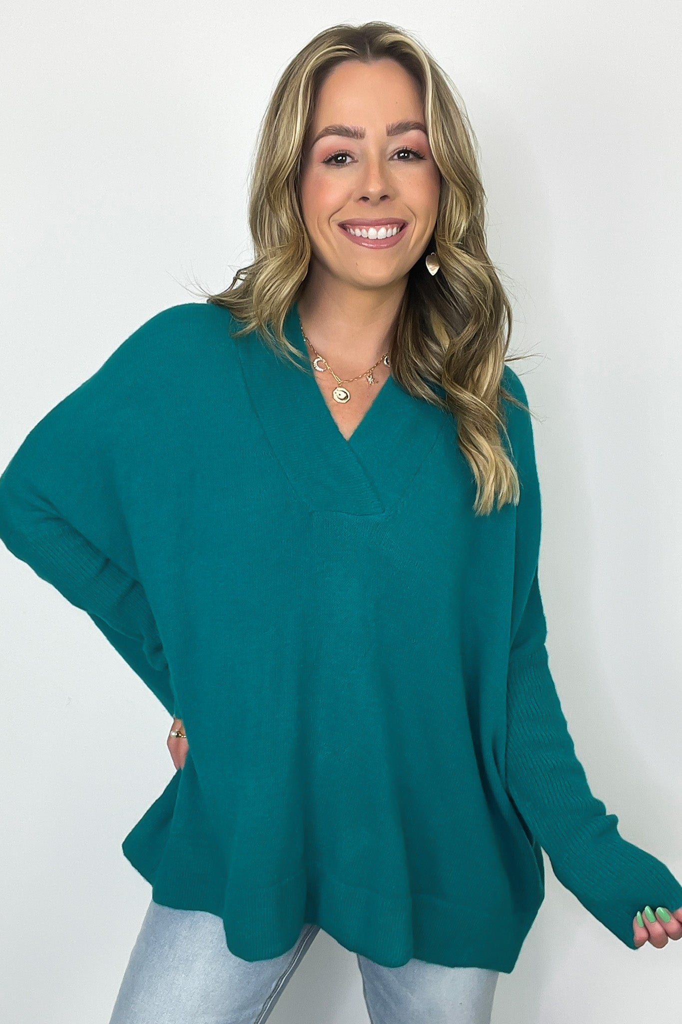 Cayden Oversized V-Neck Sweater - FINAL SALE - Madison and Mallory