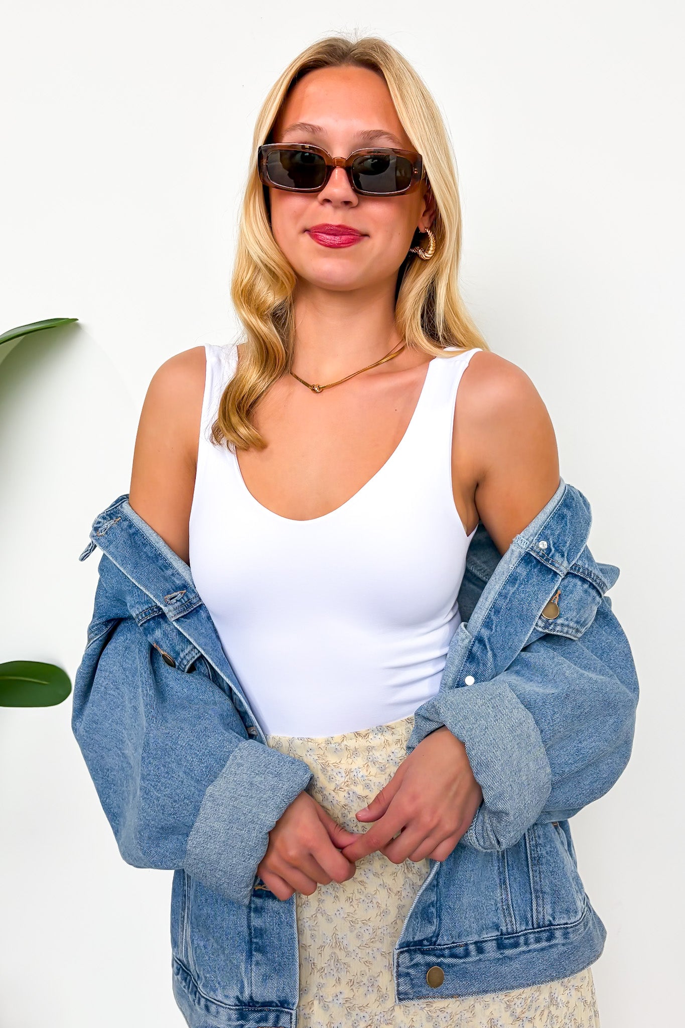 White / SM Contour V-Neck Seamless Bodysuit - Madison and Mallory