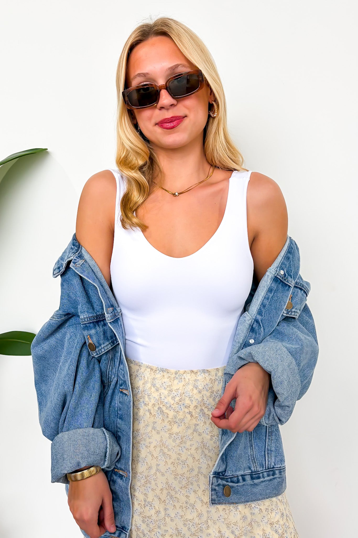 Contour V-Neck Seamless Bodysuit - Madison and Mallory