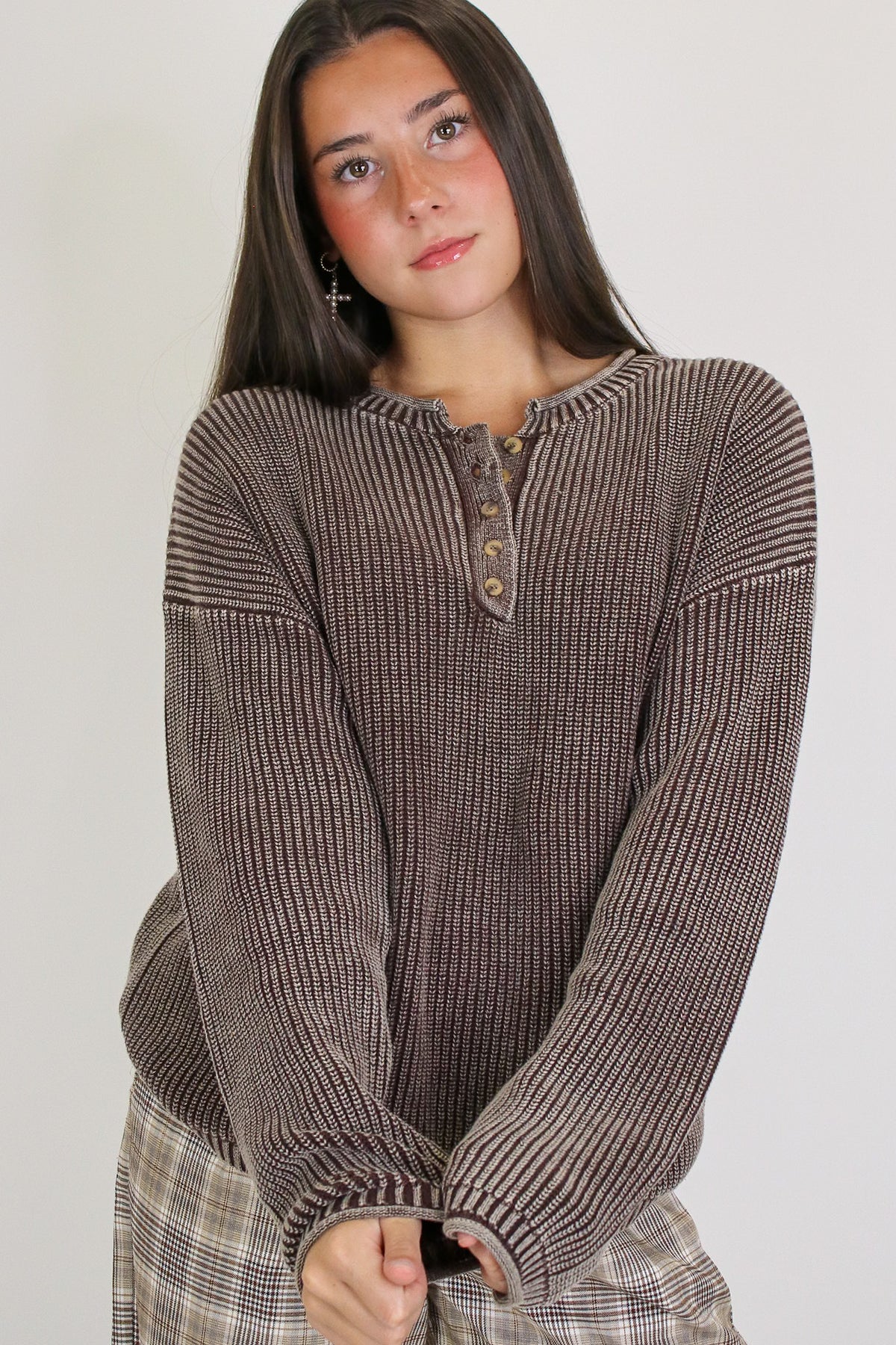 Daybreak Ribbed Henley Pullover