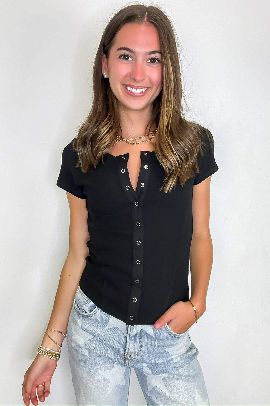 S / Black Easy Edge Snap Button Short Sleeve Top - FINAL SALE - Madison and Mallory