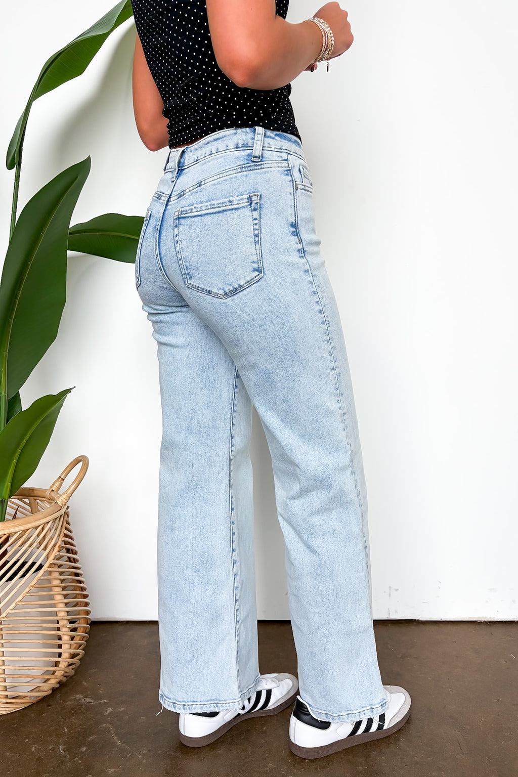 Effortless Icon Light Wash Wide Leg Jeans - Madison and Mallory