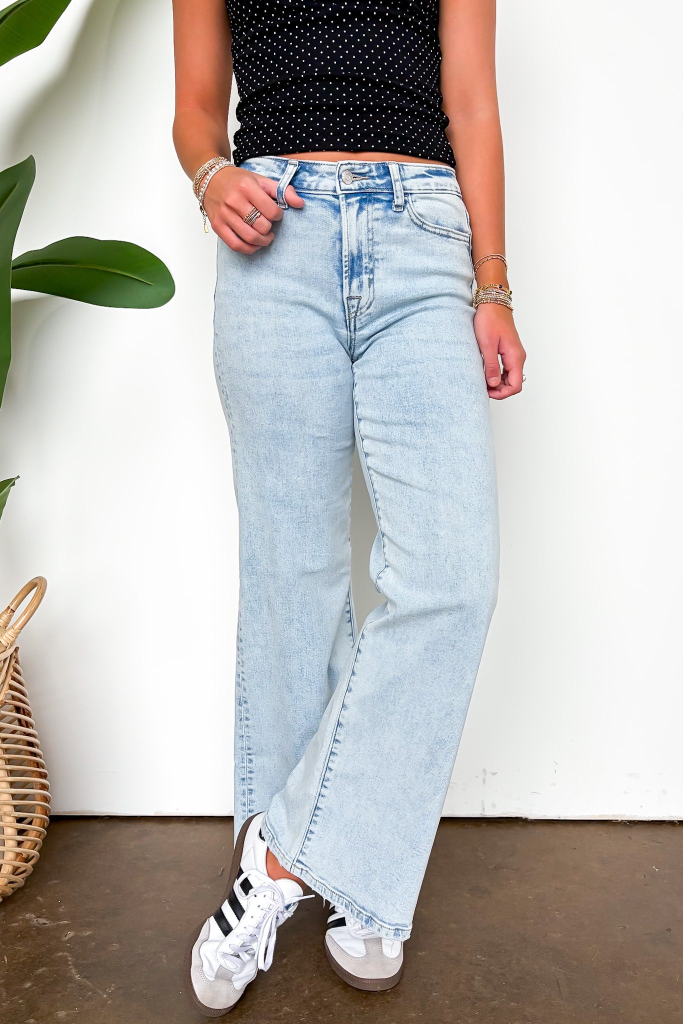 Effortless Icon Light Wash Wide Leg Jeans - Madison and Mallory