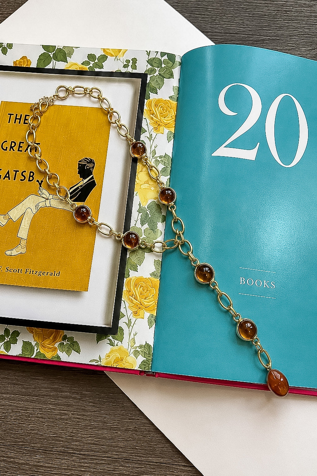 Glossed Link Chain Necklace