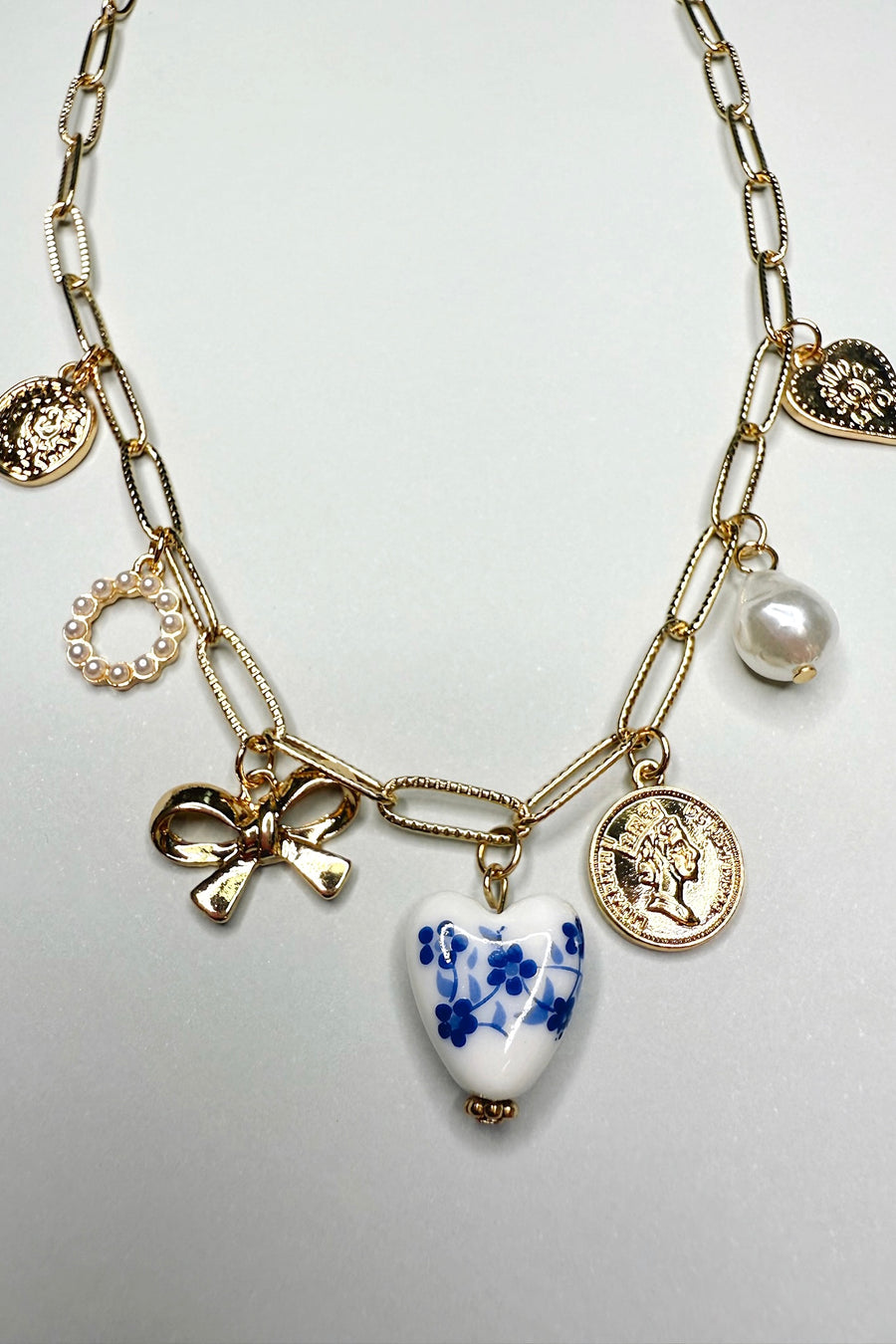 Gold Heirloom Belle Ceramic Heart Charm Link Necklace - Madison and Mallory