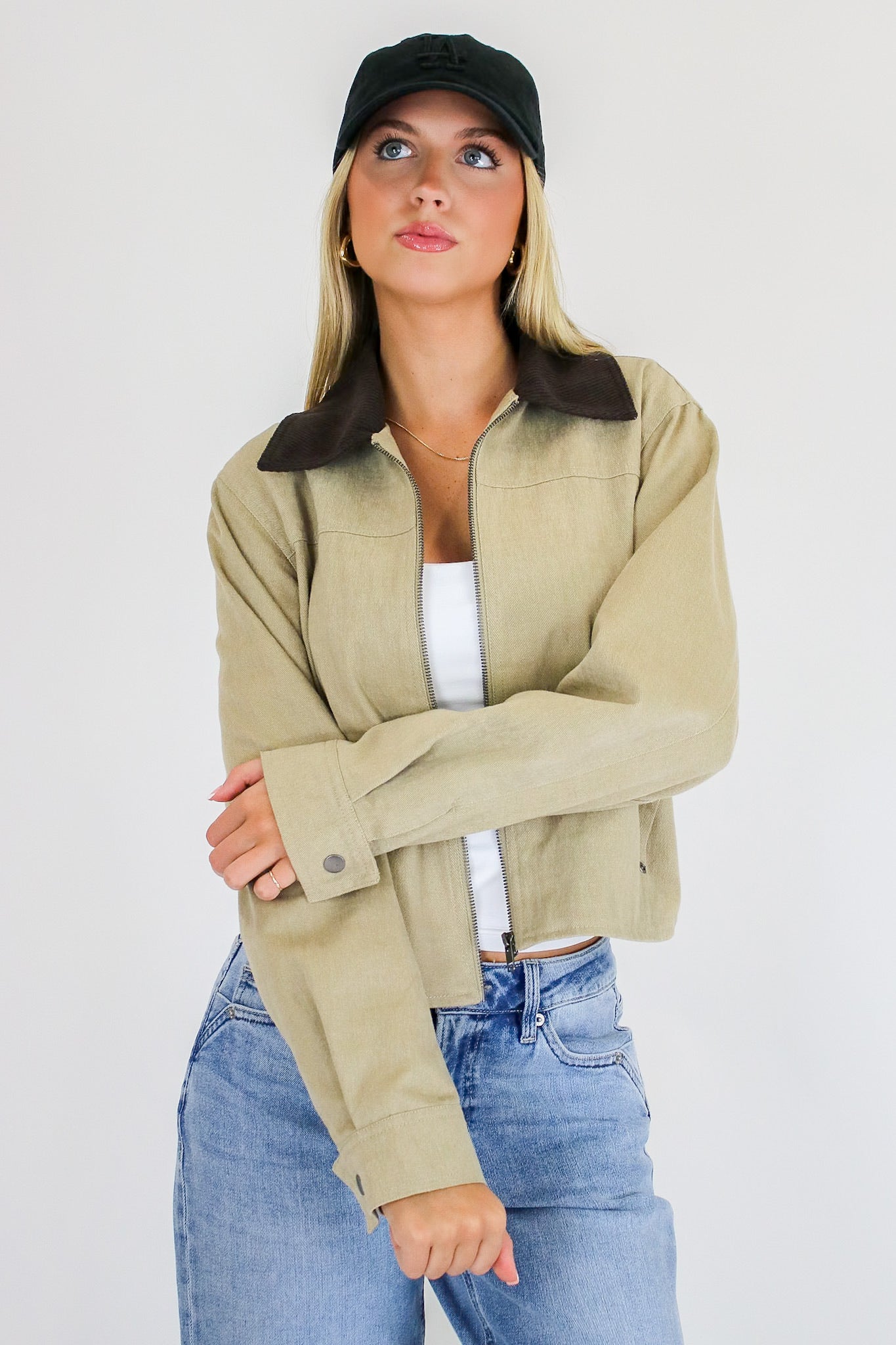 Highland Contrast Corduroy Collar Zip-Up Jacket