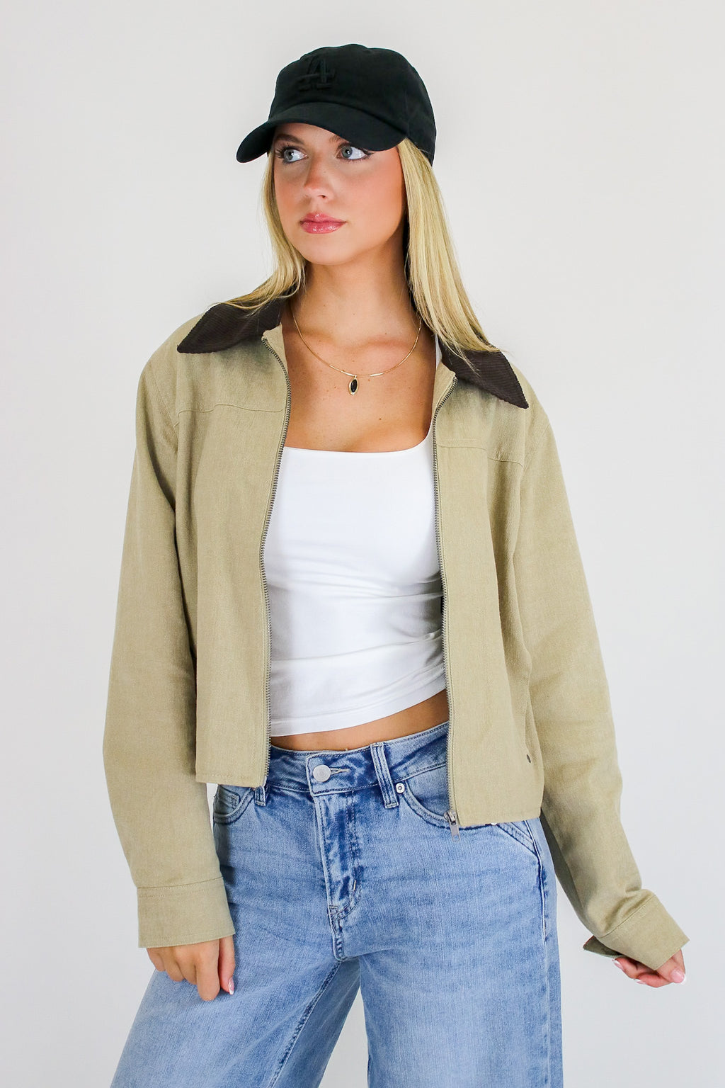 Highland Contrast Corduroy Collar Zip-Up Jacket