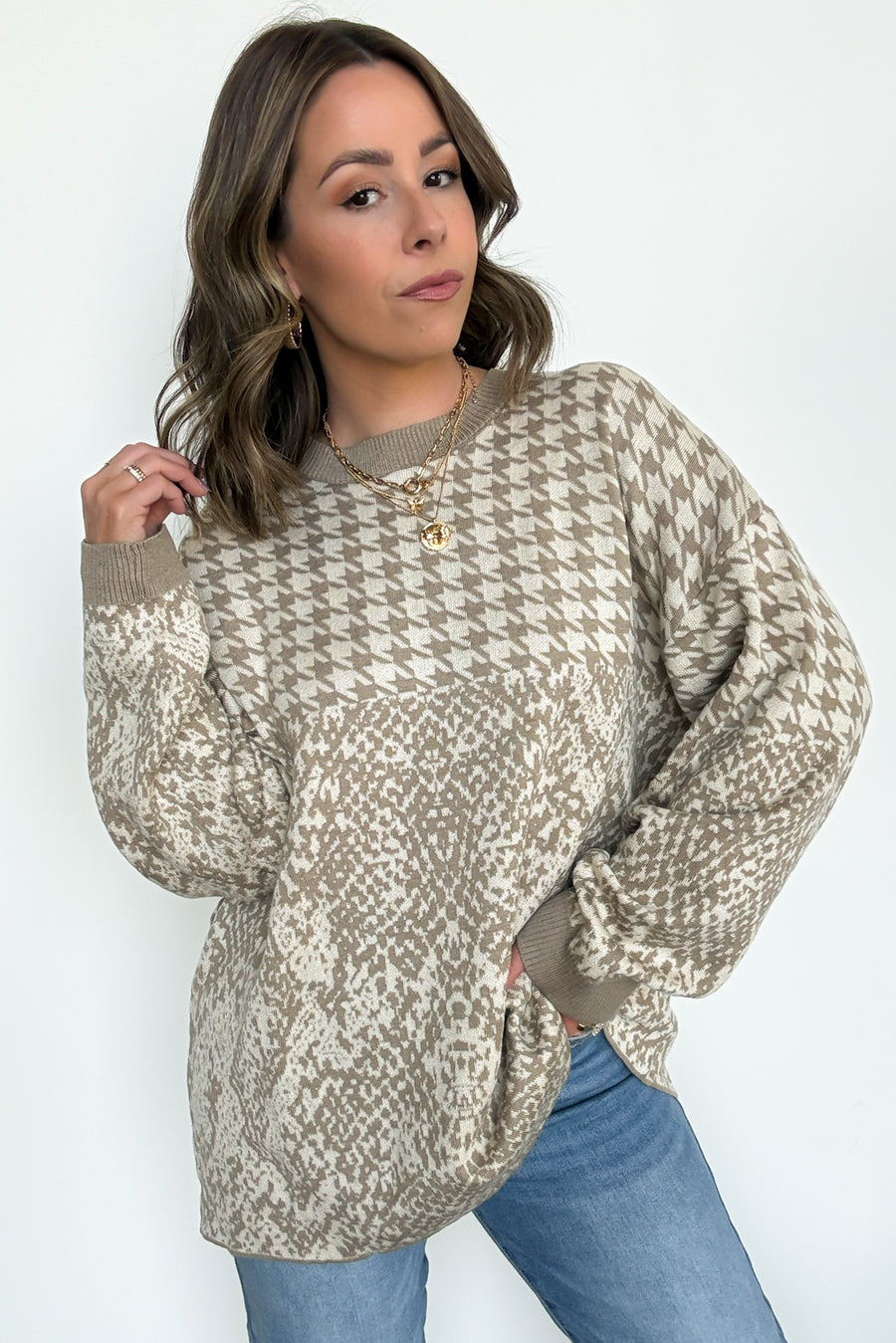 Iconic Ways Contrast Knit Pattern Sweater