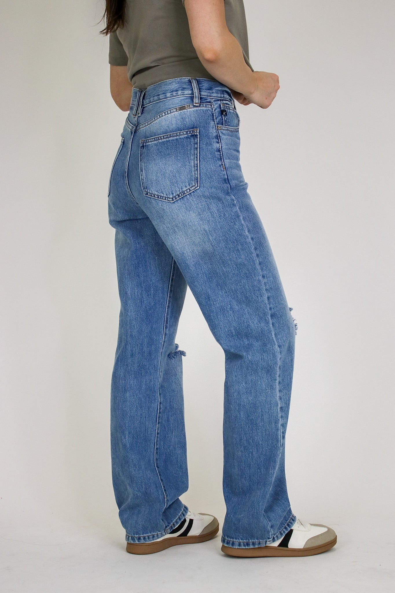 Jessica 90's Wide Straight Leg Jeans