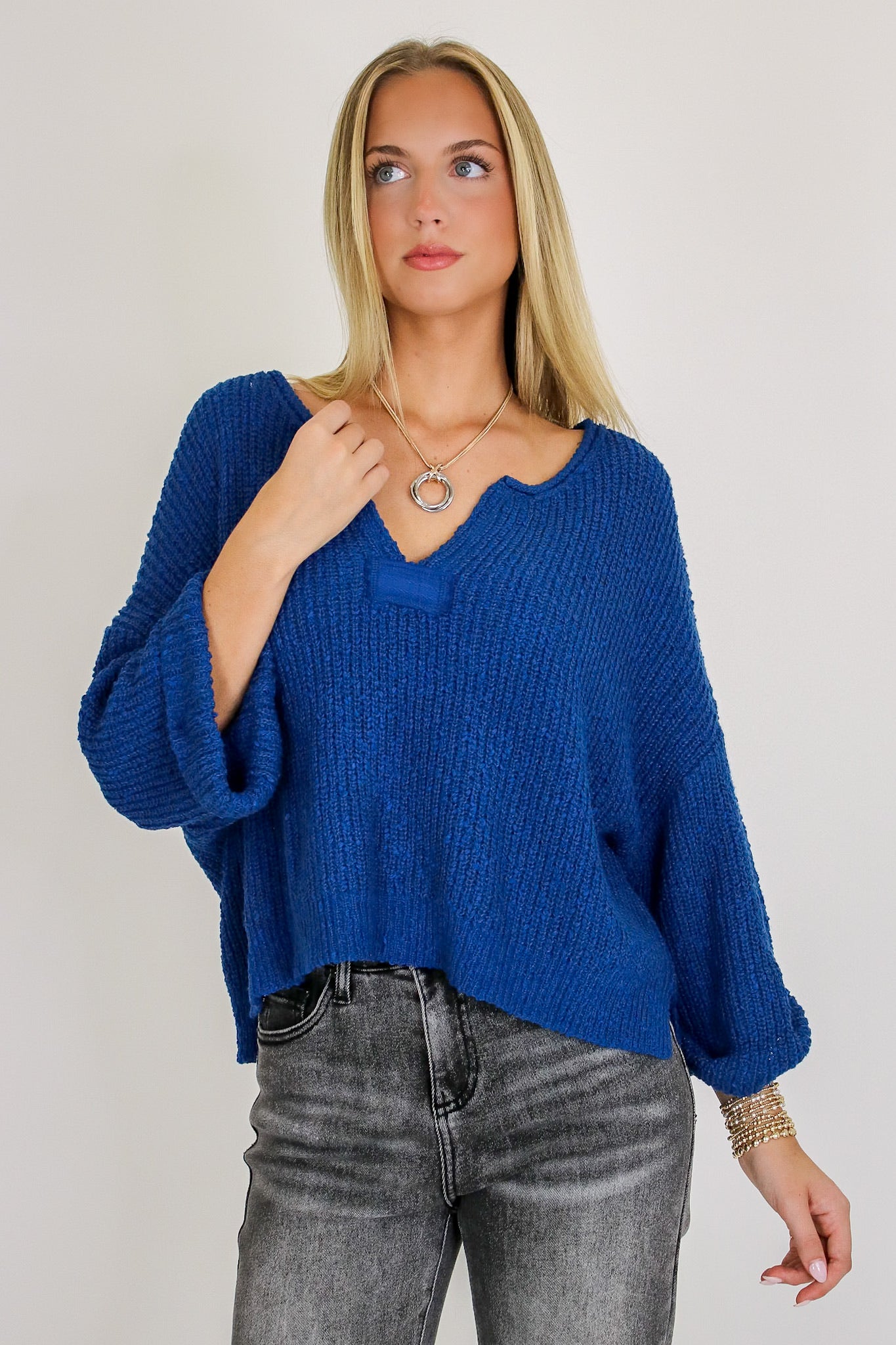 Leonie V-Neck Patch Knit Pullover