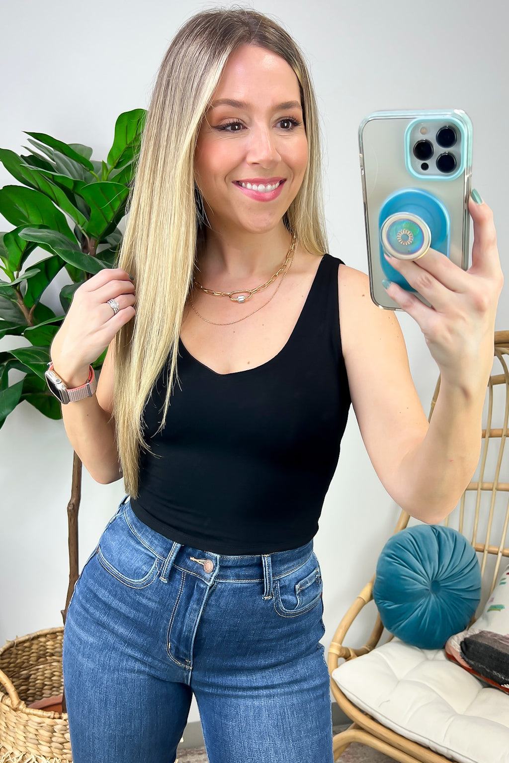  Liora Seamless V-Neck Cropped Tank Top - FINAL SALE - Madison and Mallory
