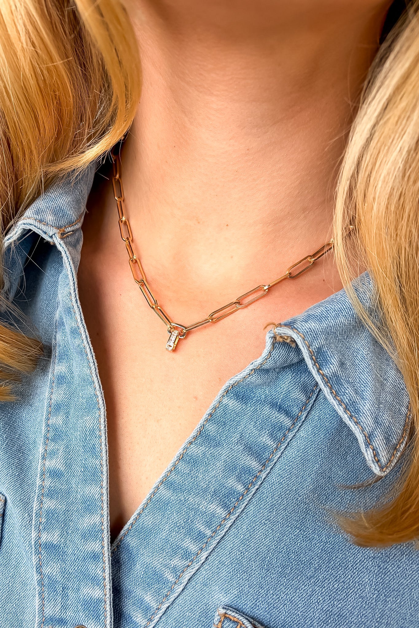 Luminous Link Rhinestone Pendant Chain Necklace