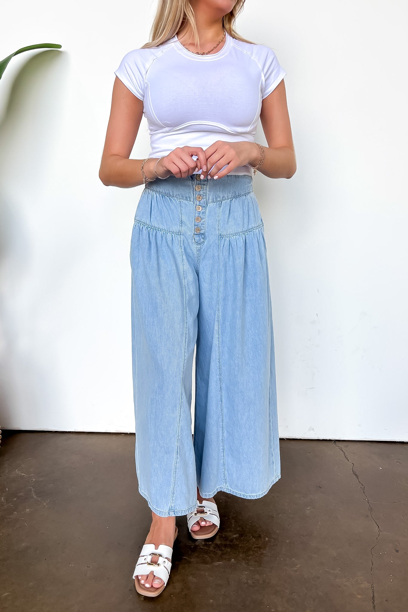 1 / Light Mode Flow Button Fly Slouchy Culottes - Madison and Mallory