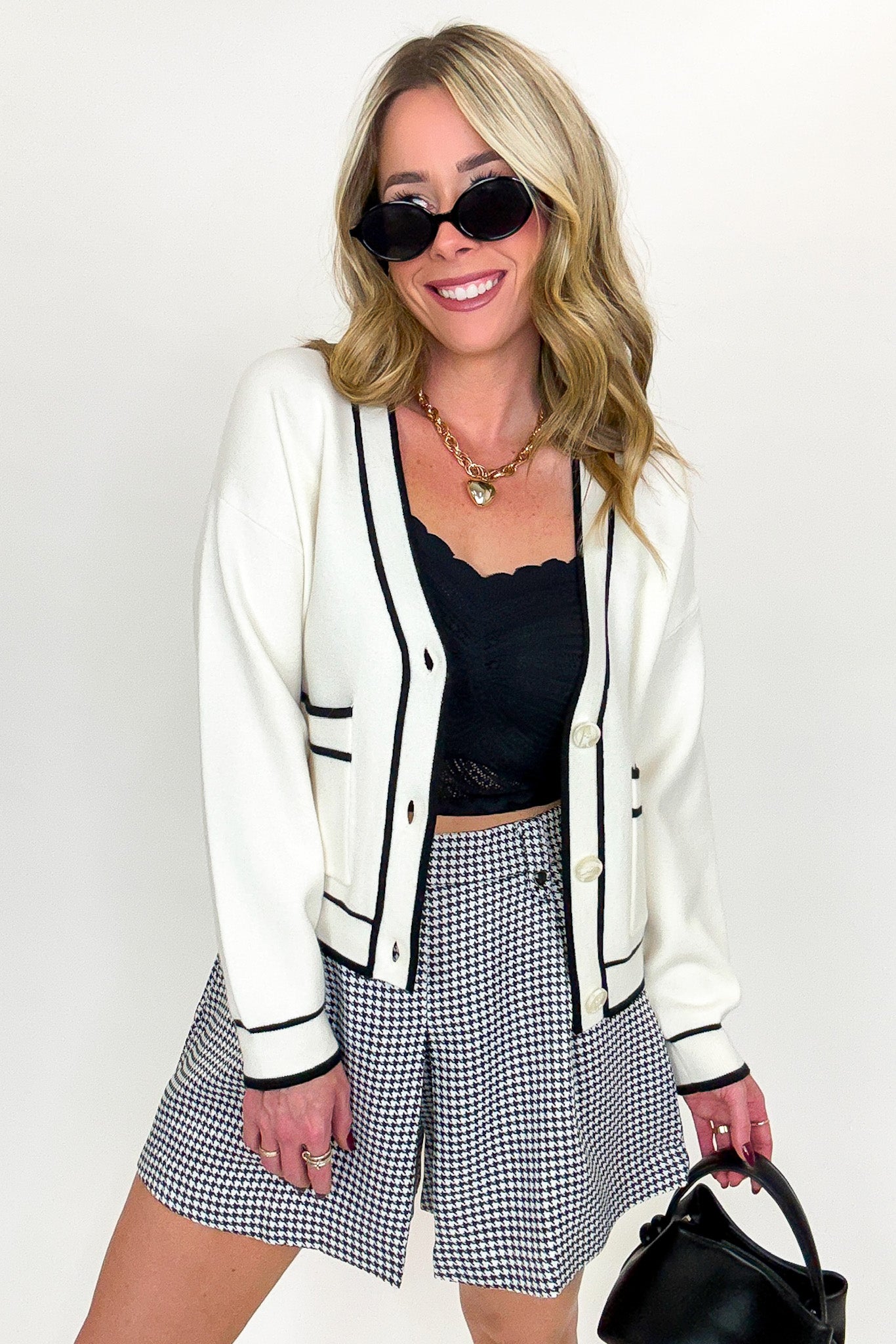 Outline Edit Contrast Piping Button Cardigan