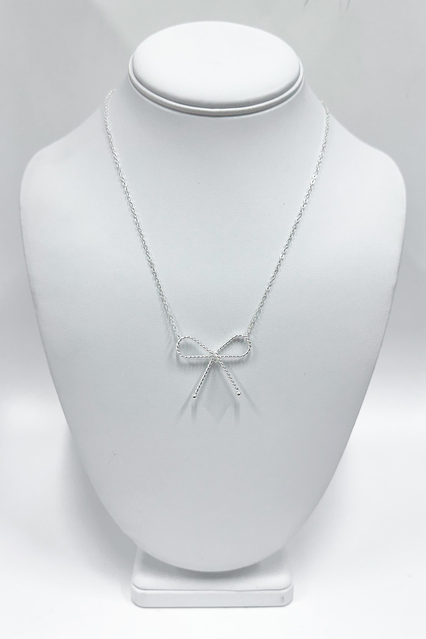  Perfectly Darling Bow Necklace - Madison and Mallory