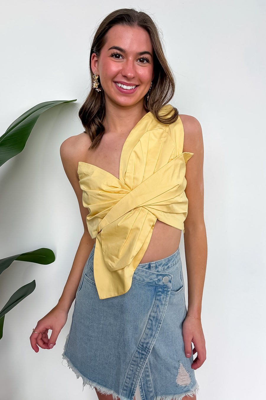 Petal Twist One-Shoulder Knotted Flower Bow Top