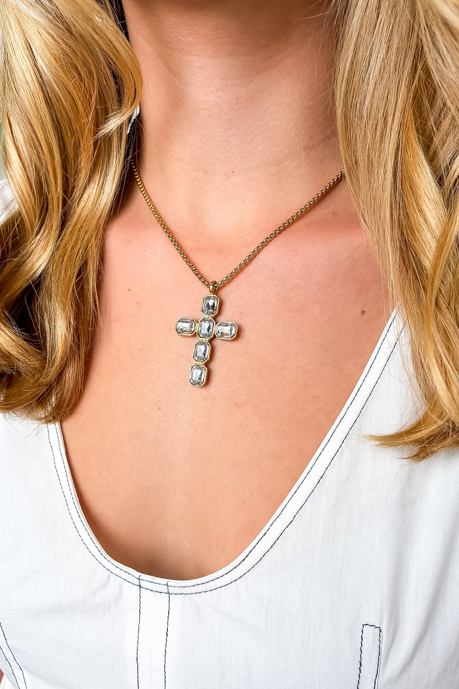 Radiant Faith 18k Stainless Steel Cross Necklace