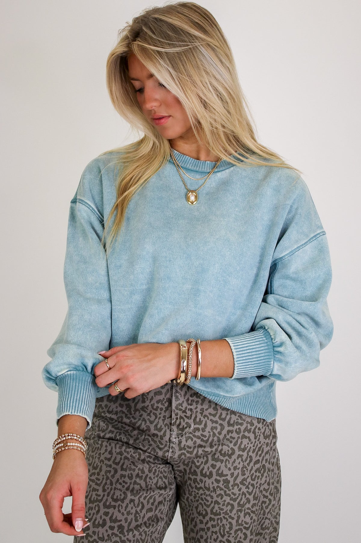 Refined Relaxation Acid Wash Pullover