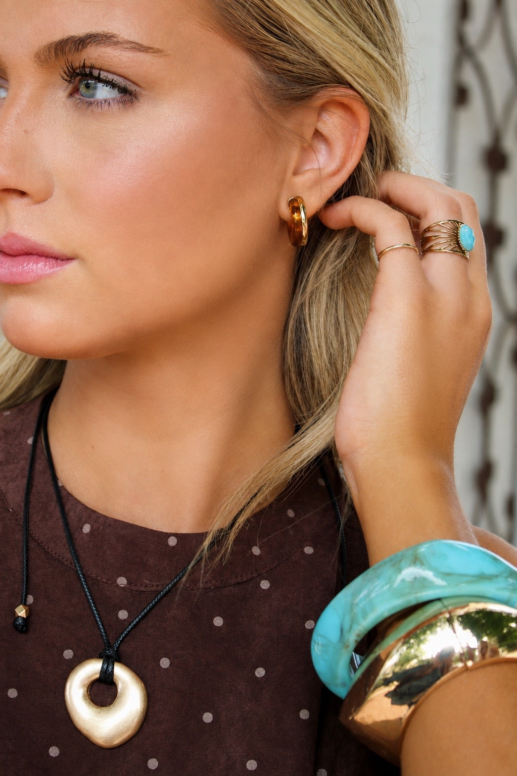 Retro Resin Hoop Earrings