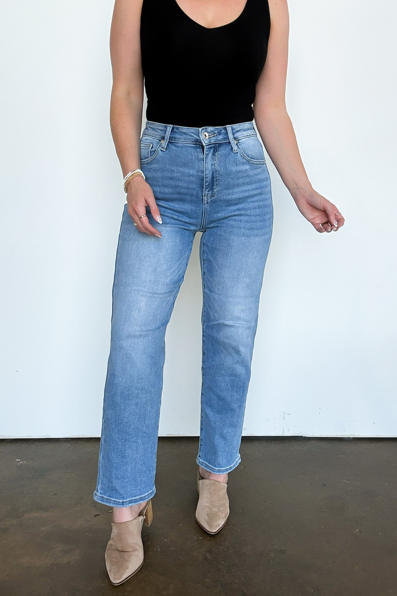 1/25 / Medium Dark Shailene High Rise Relaxed Straight Mom Jeans - Madison and Mallory