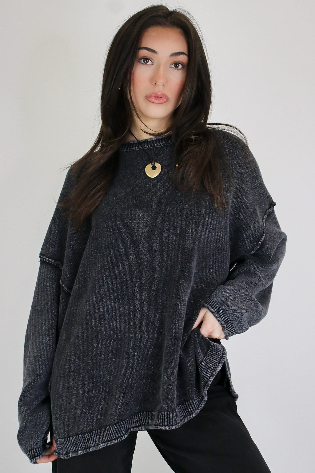 Soft Edge Contrast Seam Pullover