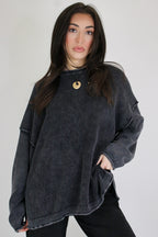 Soft Edge Contrast Seam Pullover