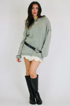 Soft Edge Contrast Seam Pullover