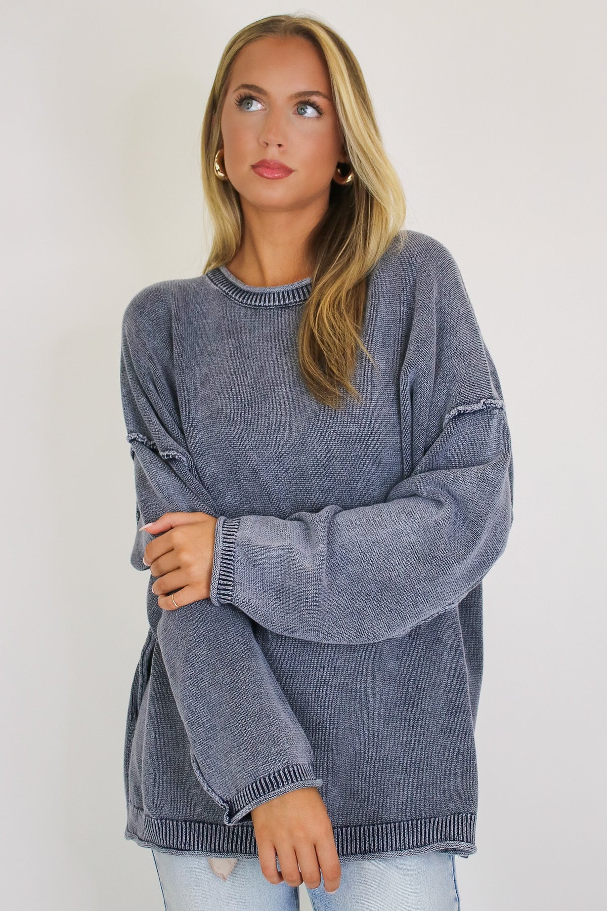 Soft Edge Contrast Seam Pullover