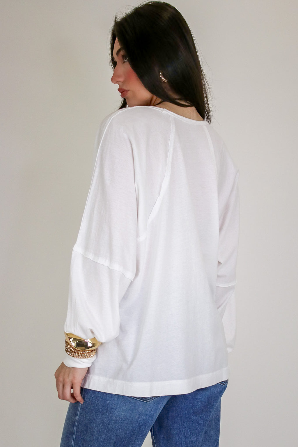 The Easy Chill Raglan Top - Madison and Mallory