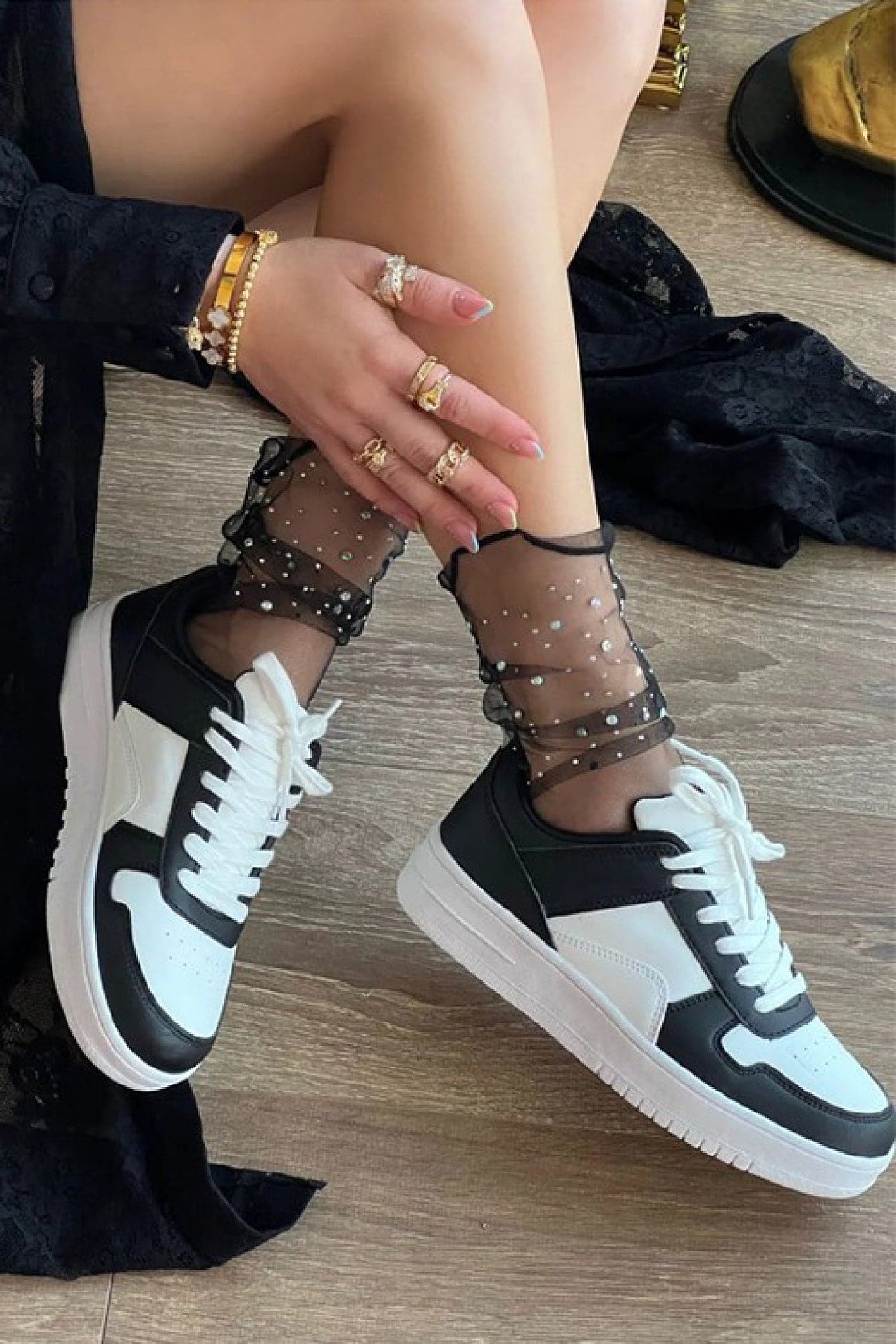 Black/White / 5 Retro Panda Contrast Lace Up Sneakers - Madison and Mallory