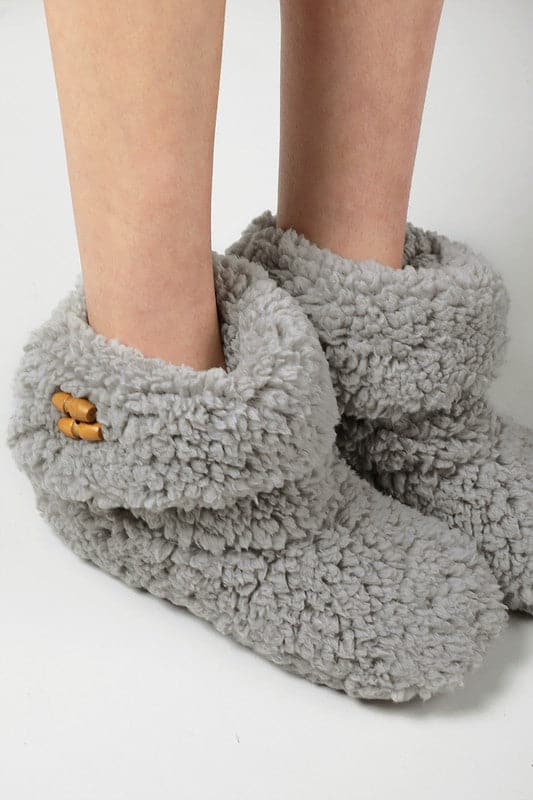  Slumber Party Sherpa Slippers - FINAL SALE - Madison and Mallory