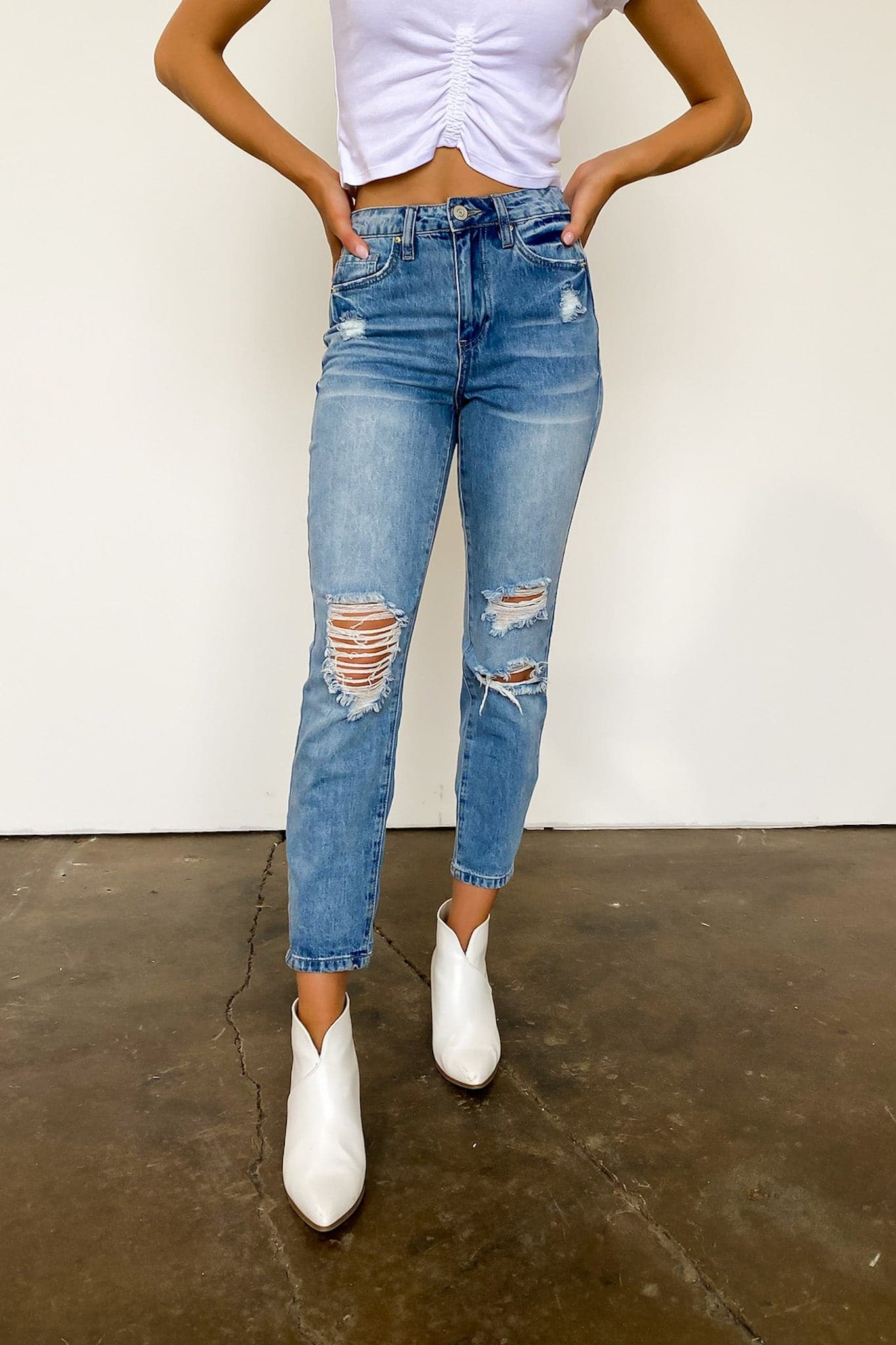 Light Wash / 1 Estiana Dream High Rise Stretch Distressed Mom Jeans - Madison and Mallory