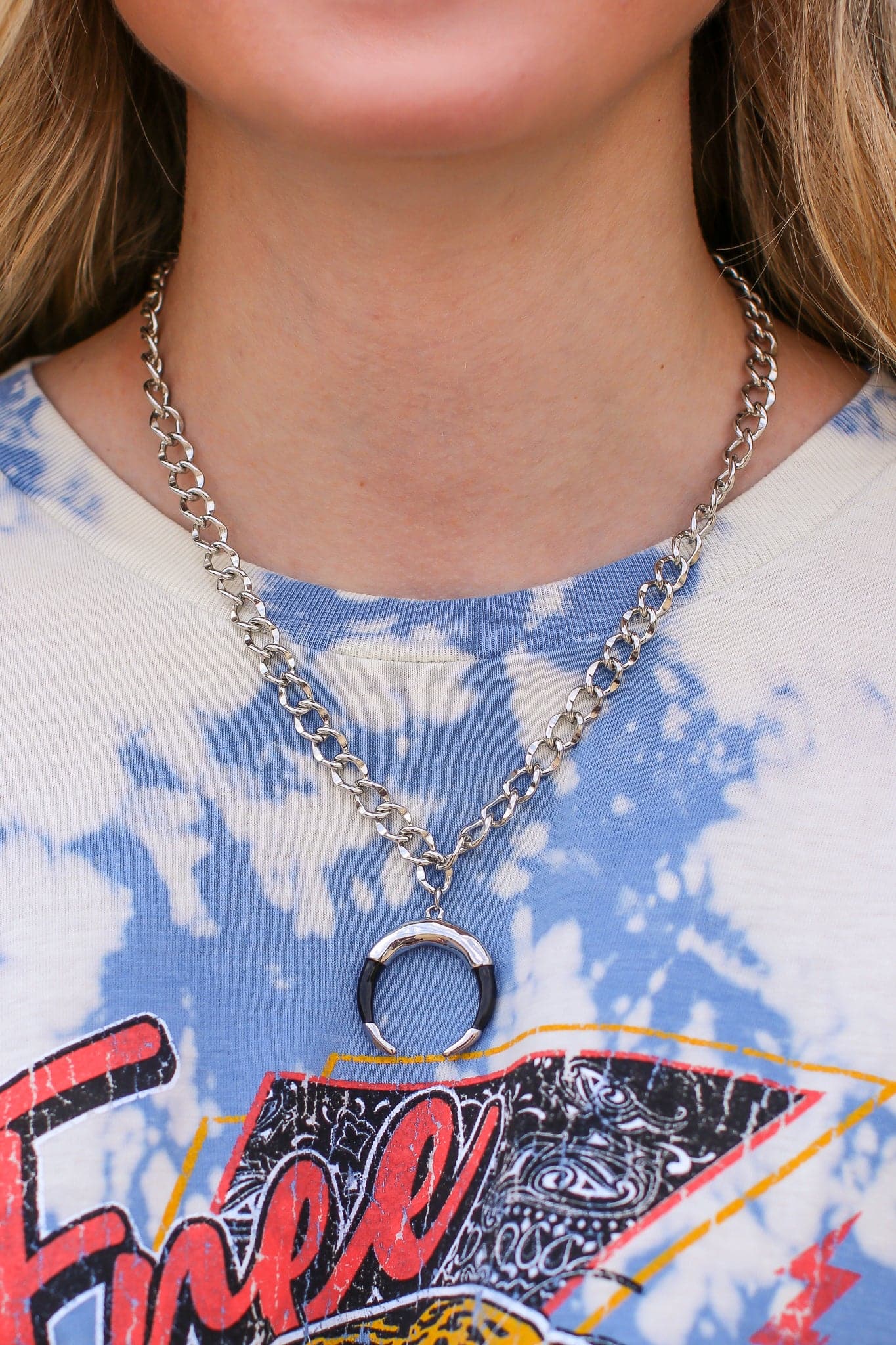 Silver Flawless Attitude Chain and Horn Necklace - Madison and Mallory