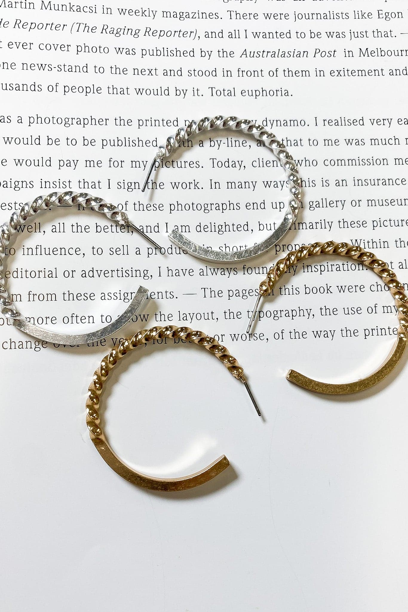  Glam Lifestyle Twist Detail Hoop Earrings - FINAL SALE - Madison and Mallory
