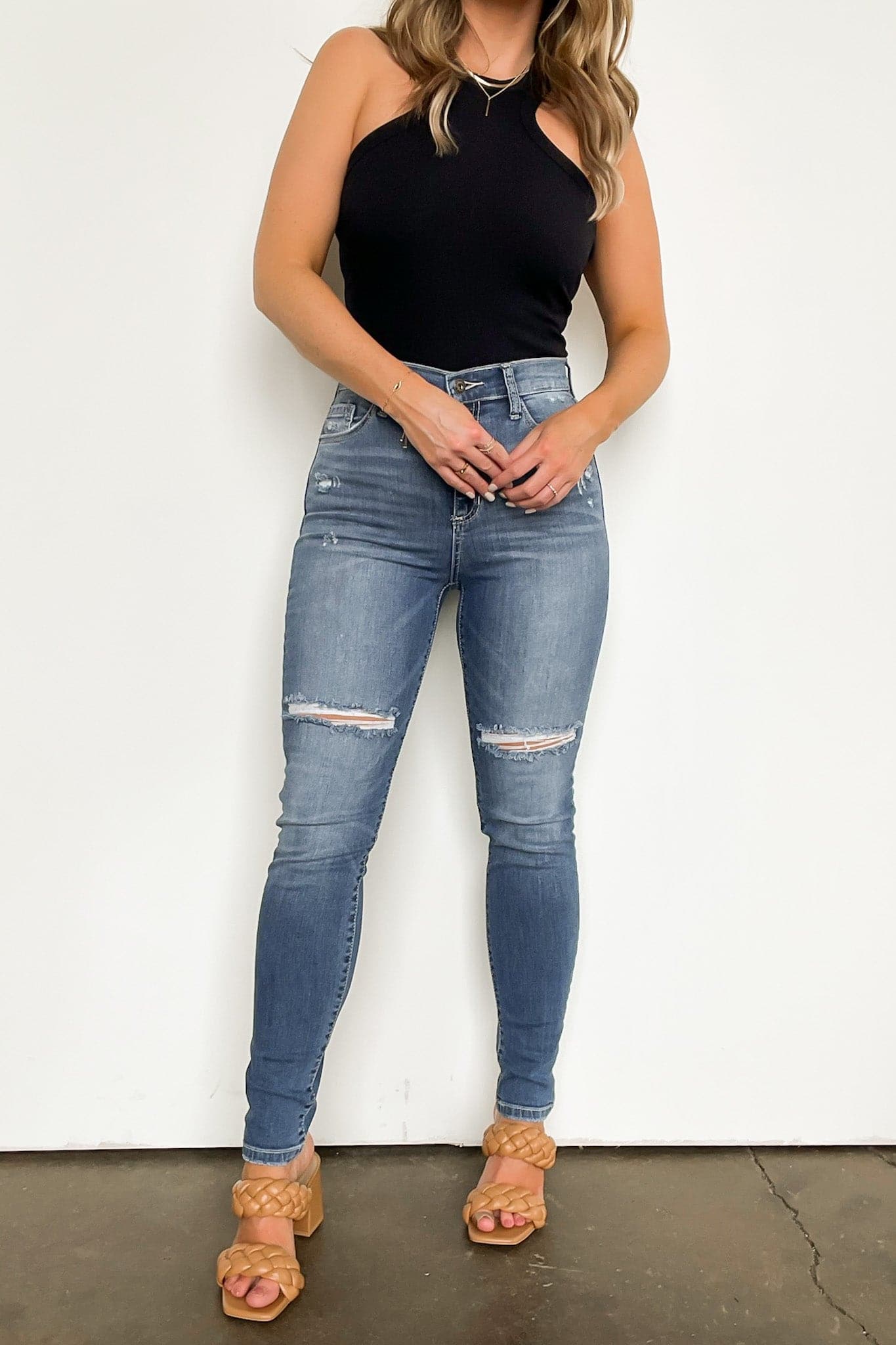  Zaydah Distressed Knee Skinny Jeans - Madison and Mallory